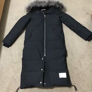 III Viviniko long down coat